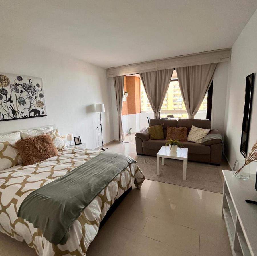 Precioso Estudio Palmeras Con Vistas Al Mar Apartment Фуeнхирола Екстериор снимка